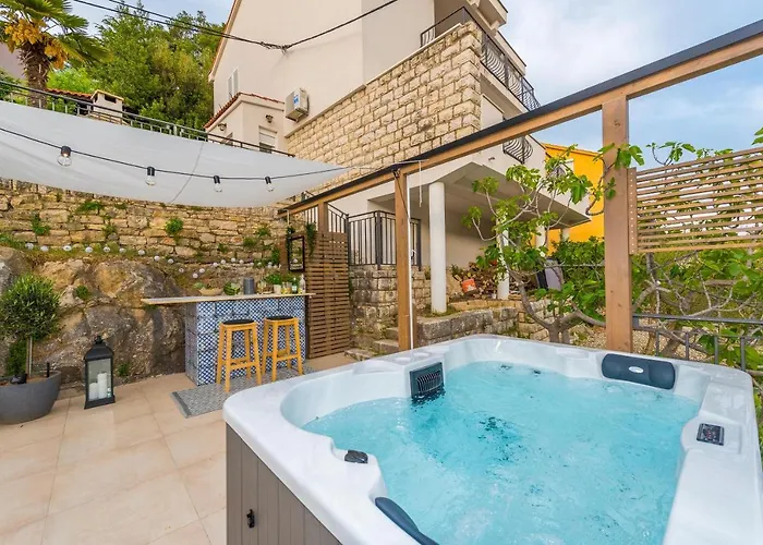 Calendula Villa